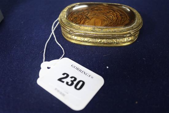 An early 19th century Continental pinchbeck and cappuccino agate snuff box, 3.5in.